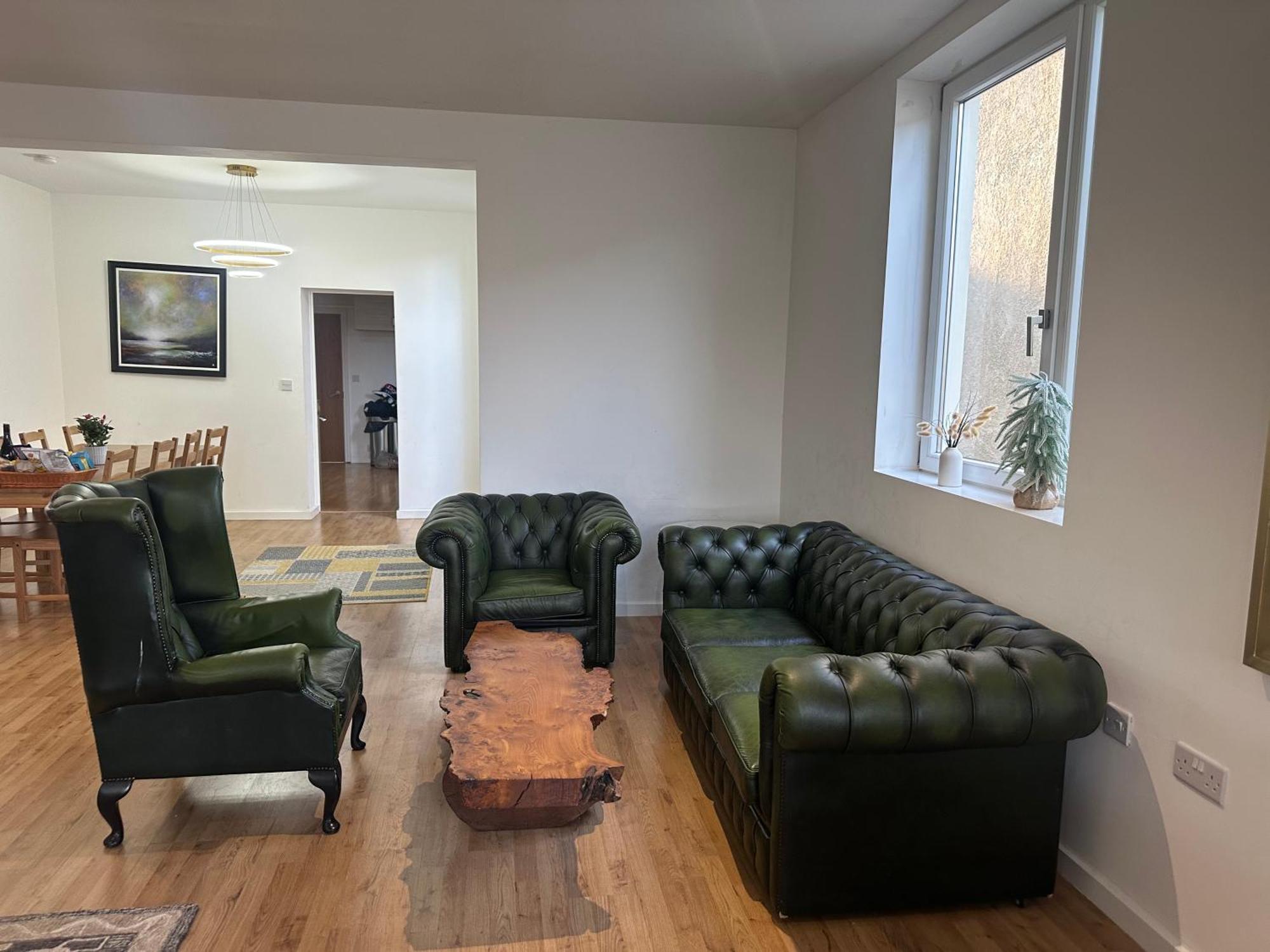 North London A Spacious 7 Bedroom House Accommodating Up To 18 People Complete With Own Gym And Table Tennis Экстерьер фото